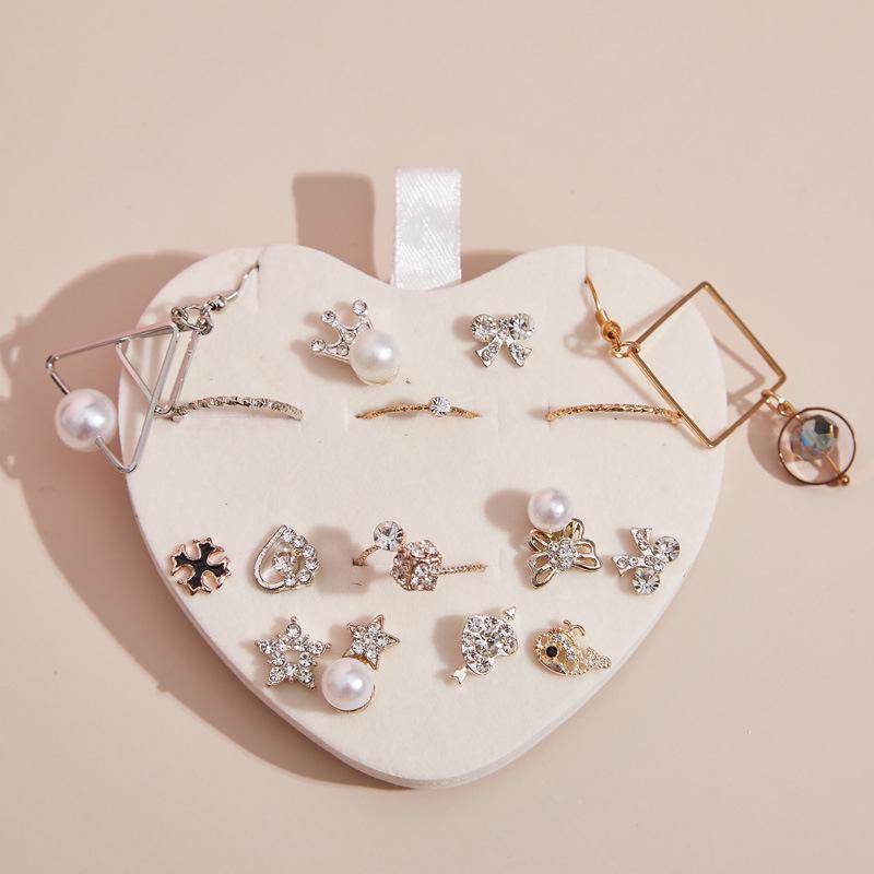 Heart-shaped Travel Jewelry Box for Earrings, Studs, and Rings