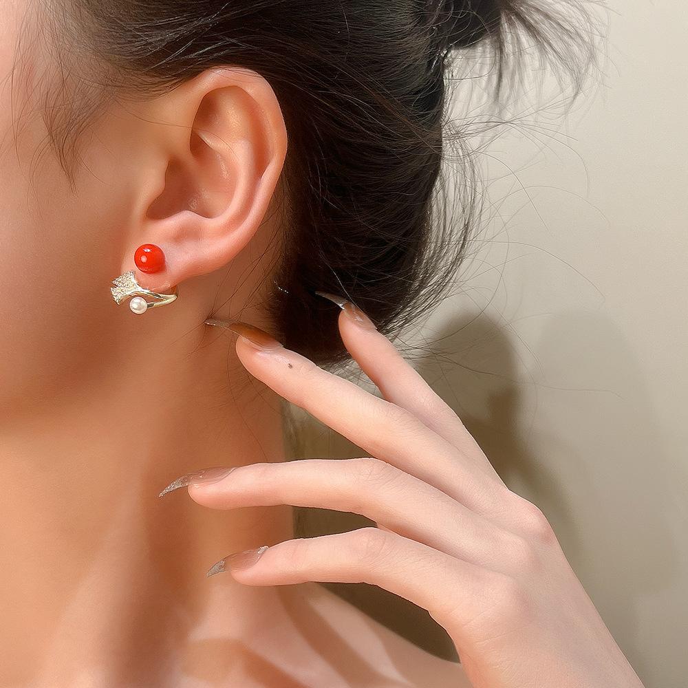 2026 Pearl Stud Earrings Spring and Summer Sweet Light Luxury Tulip Femininity Alloy Flower Internet Celebrity Earrings Earrings Wholesale