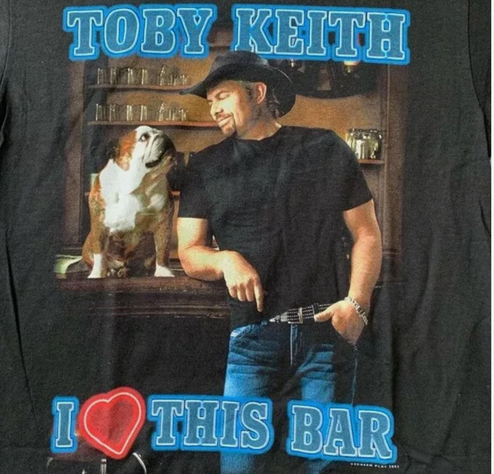 26 Vintage Toby Keith I love this bar Shirt Cotton Unisex All size Unisex T-Shirt M