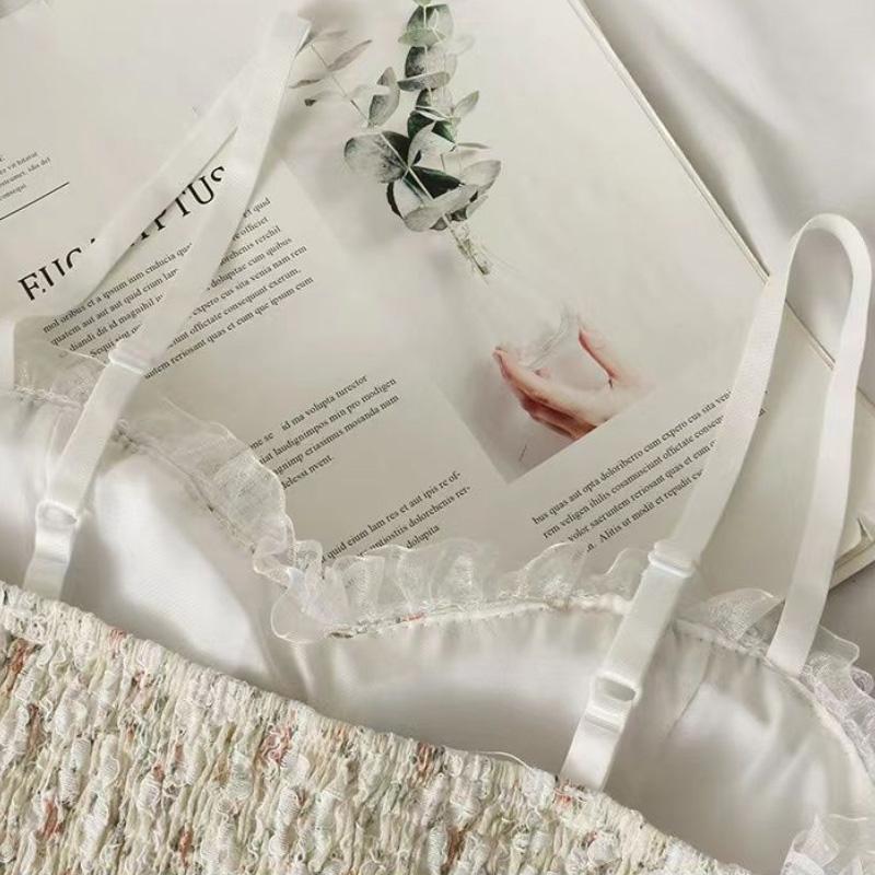 Lace Camisole Bra Women Summer Vintage Design Sense Floral Short Beautiful Back Tube Top Female Y2k Clothes