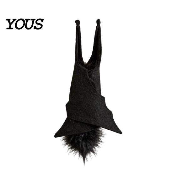 Home Interior Halloween Ornaments Bat Decorations, Realistic Felt Hanging Bats, Spooky Flying Props Party Background Decor for Haunted House