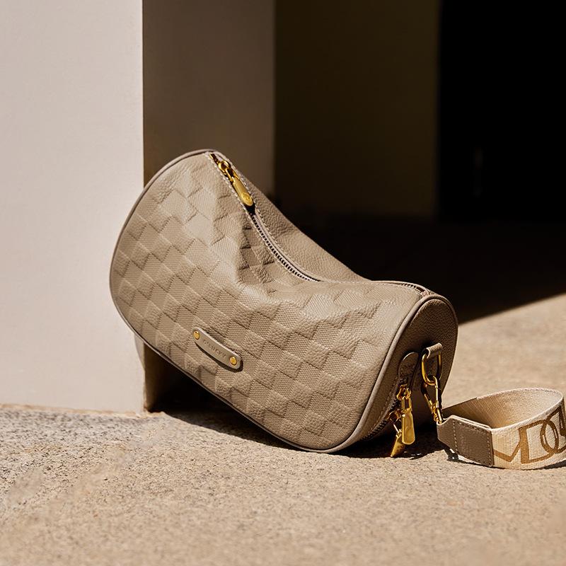 

Mrs. Qiao 2025 New Chest Bag Women s Bag Casual Crossbody Bag High-end Saddle Bag Genuine Leather Women s Bag Upper Width24CM/Lower Wid