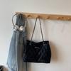 Women's Bag Autumn New Fashion Solid Color Design Daily Versatile Texture Casual Shoulder Diamond Chain Bag