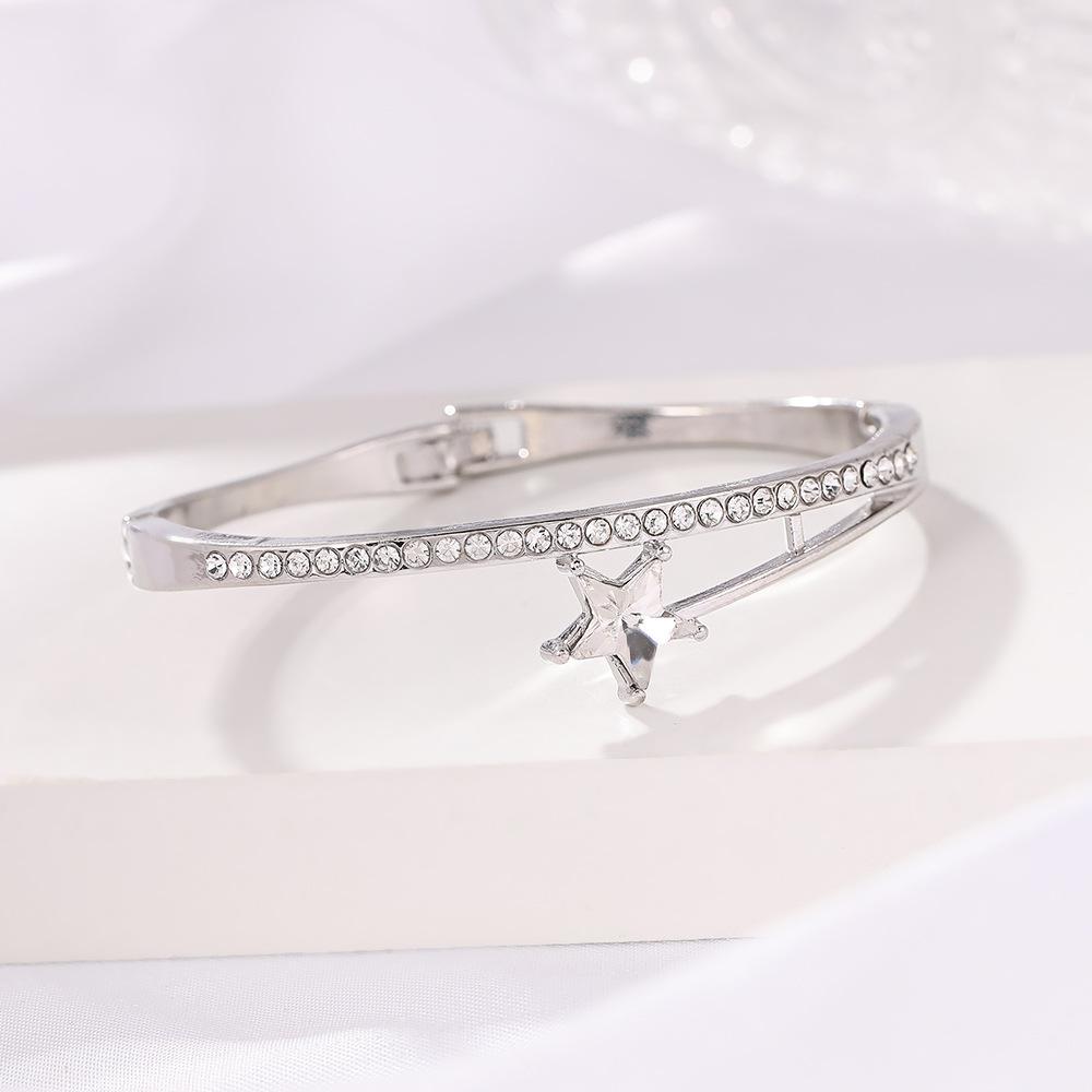 

Браслет Pentagram Star для женщин с бриллиантами, легкий роскошный браслет, нежный креативный браслет для рук, браслет для девочки, подарок серебряный