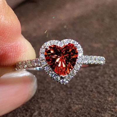 Huitan Ästhetische Brillante Herz-Design Ringe für Frauen Glänzende Zirkonia Finger Accessoires Exquisiter Verlobungsschmuck