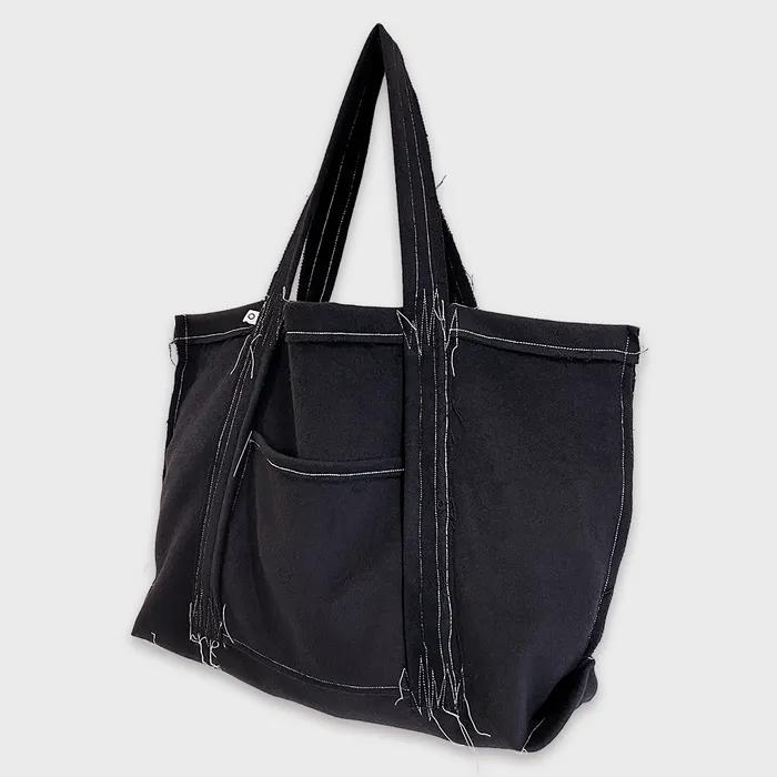 O Logo Drawing Stitch Bag / Black