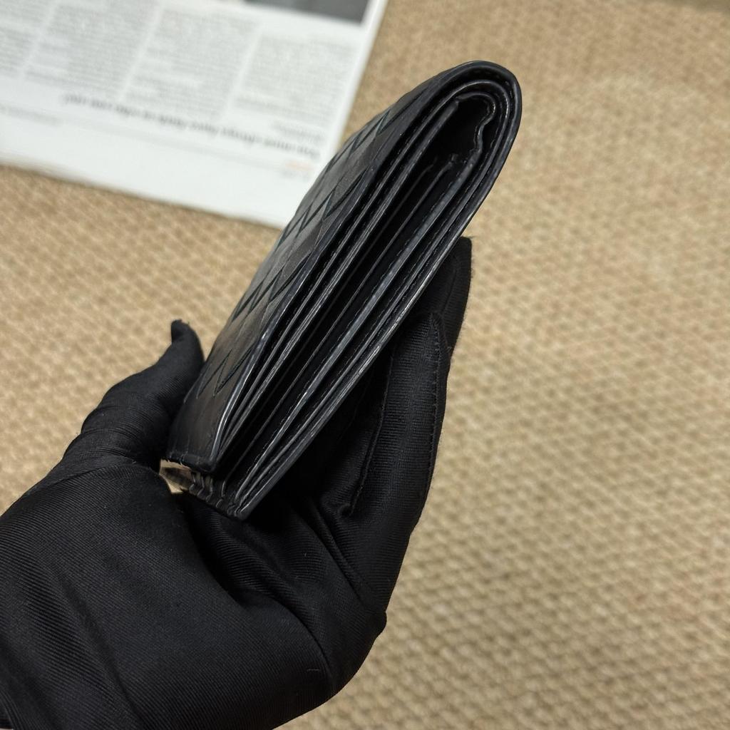 [Pre-Owned] Intreccio Woven Classic Bifold Leather Wallet Small - Very Good #10S27AA