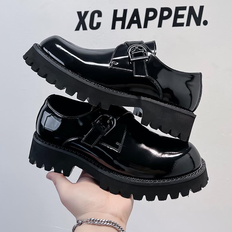 

2024 Spring Men s Trendy Height-Boosting Martin Boots with Shiny Versatile Thick Soles 44 чорний