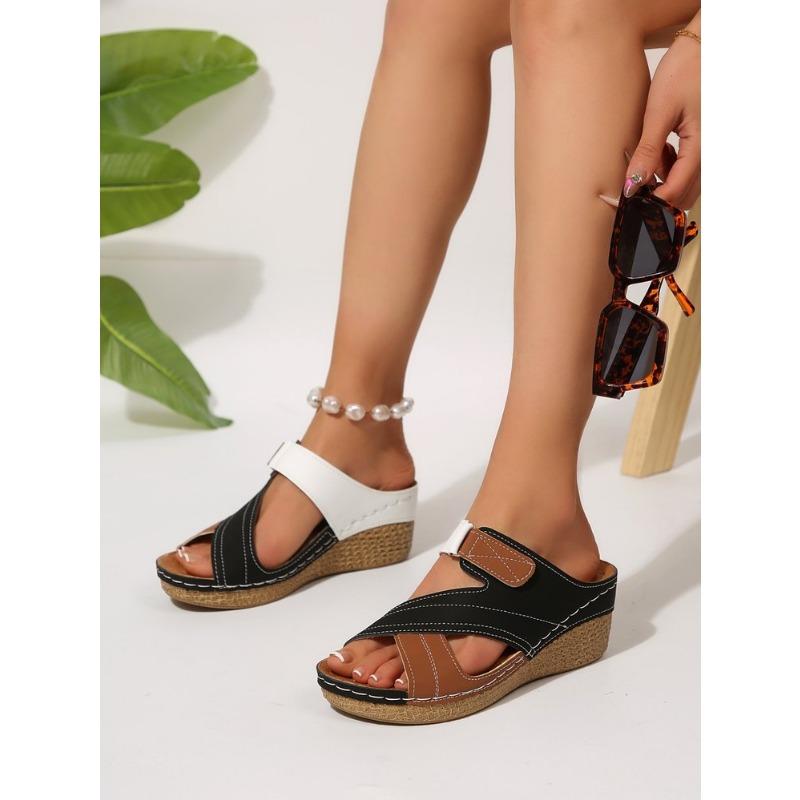 Damen Sommer neue Sandalen mit Keilabsatz in Übergröße, gekreuzten Riemen, Klettverschluss und Farbcollage