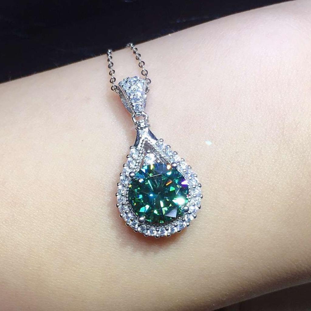 Teardrop Green Faceted Stone Double Halo Cluster Bail Pendant Women Luxury Neck Jewelry