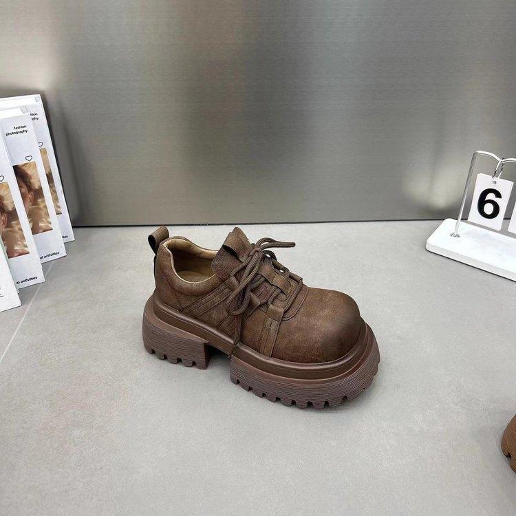 

Ретро полированные и старые маленькие мужские универсальные, тонкие, толстые подошвы, увеличивающие рост JK маленькие кожаные туфли Дерби 40