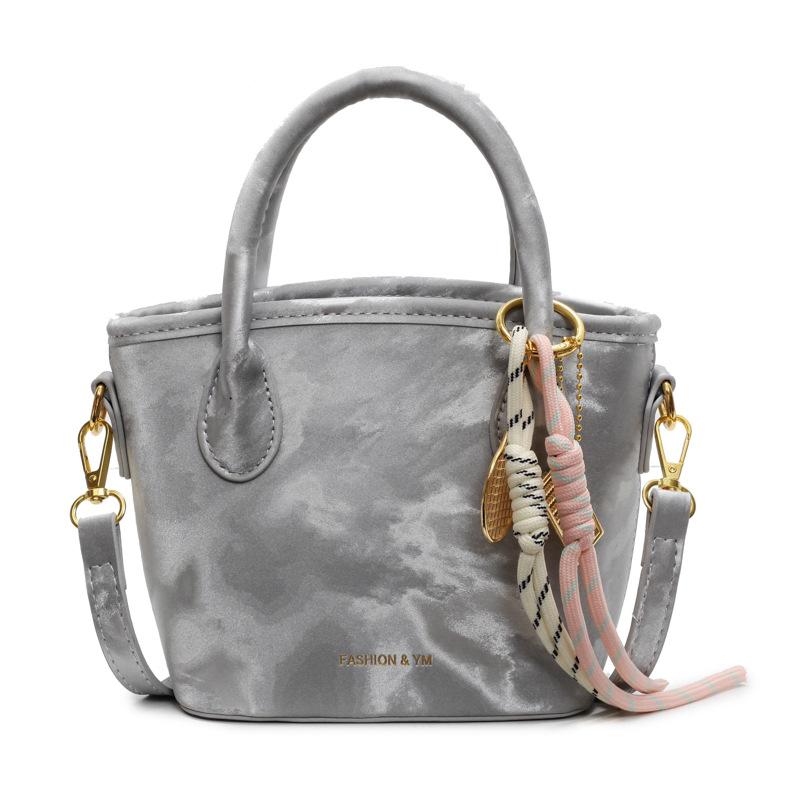 Spring Hot Sale Niche Design Premium Texture Portable Bucket Bag Korean Version Casual Commuting Foreign Style Messenger Women's Bag