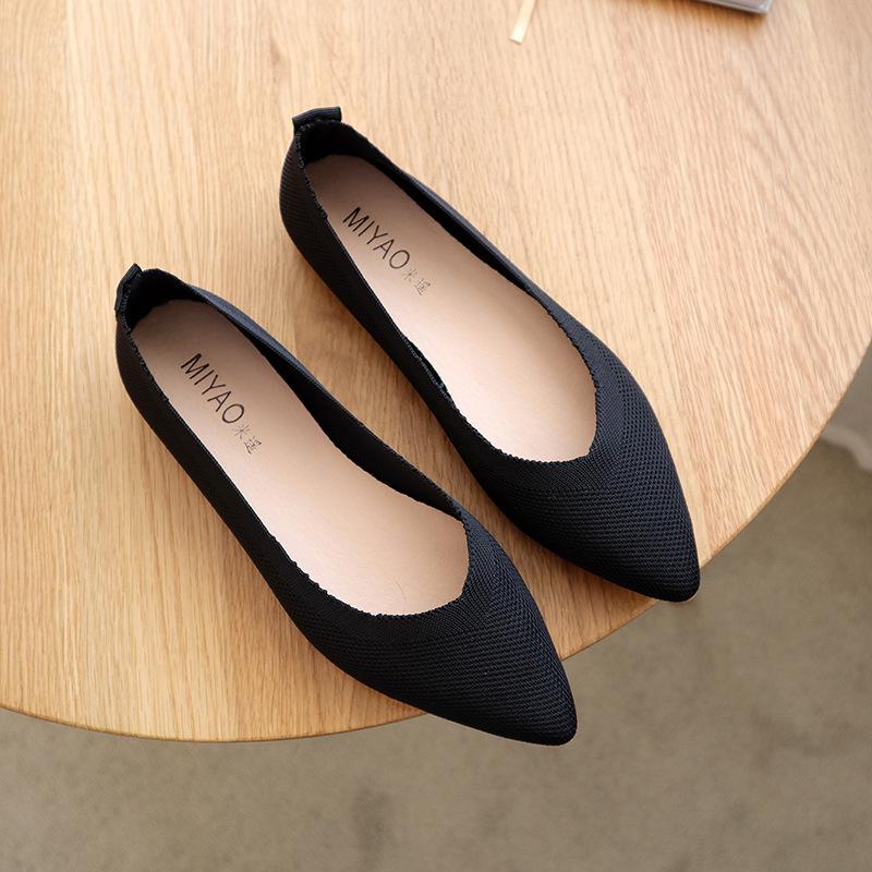 Women's Knitted Flyknit Pointed Toe Flats - Soft Sole Loafers for Spring & Autumn