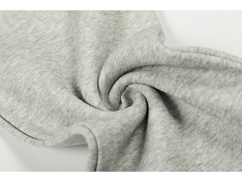 Sweat à capuche tendance FOG - Lettres noires et flocage - Collection Printemps/Été 2026