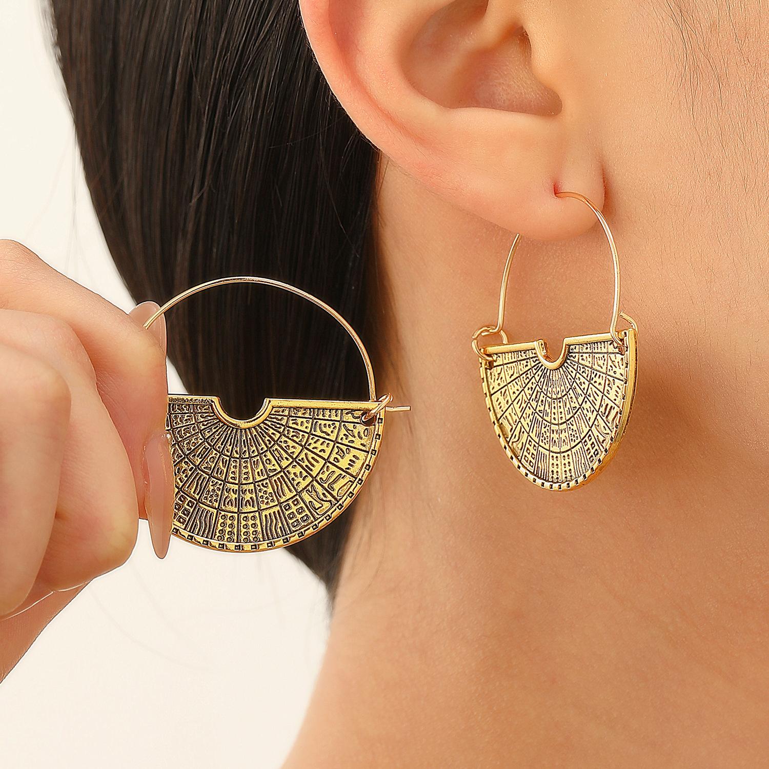

New Vintage Golden Fan Earrings Bohemian Exaggerated Carved Semi Circle Women Jewelry 1