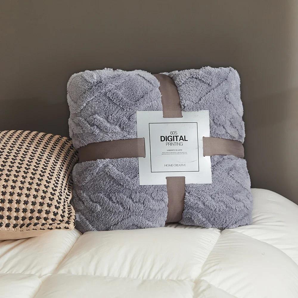 

Пушистое одеяло из кораллового вельвета, фланелевое, плюшевое, удобное, утолщенное и теплое, мягкое диванное покрывало для комнаты с кондиционером, роскошное 70x100cm