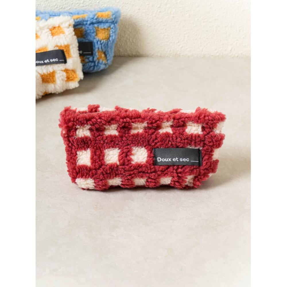 

Daiso Medium Square Pattern Pouch yellow