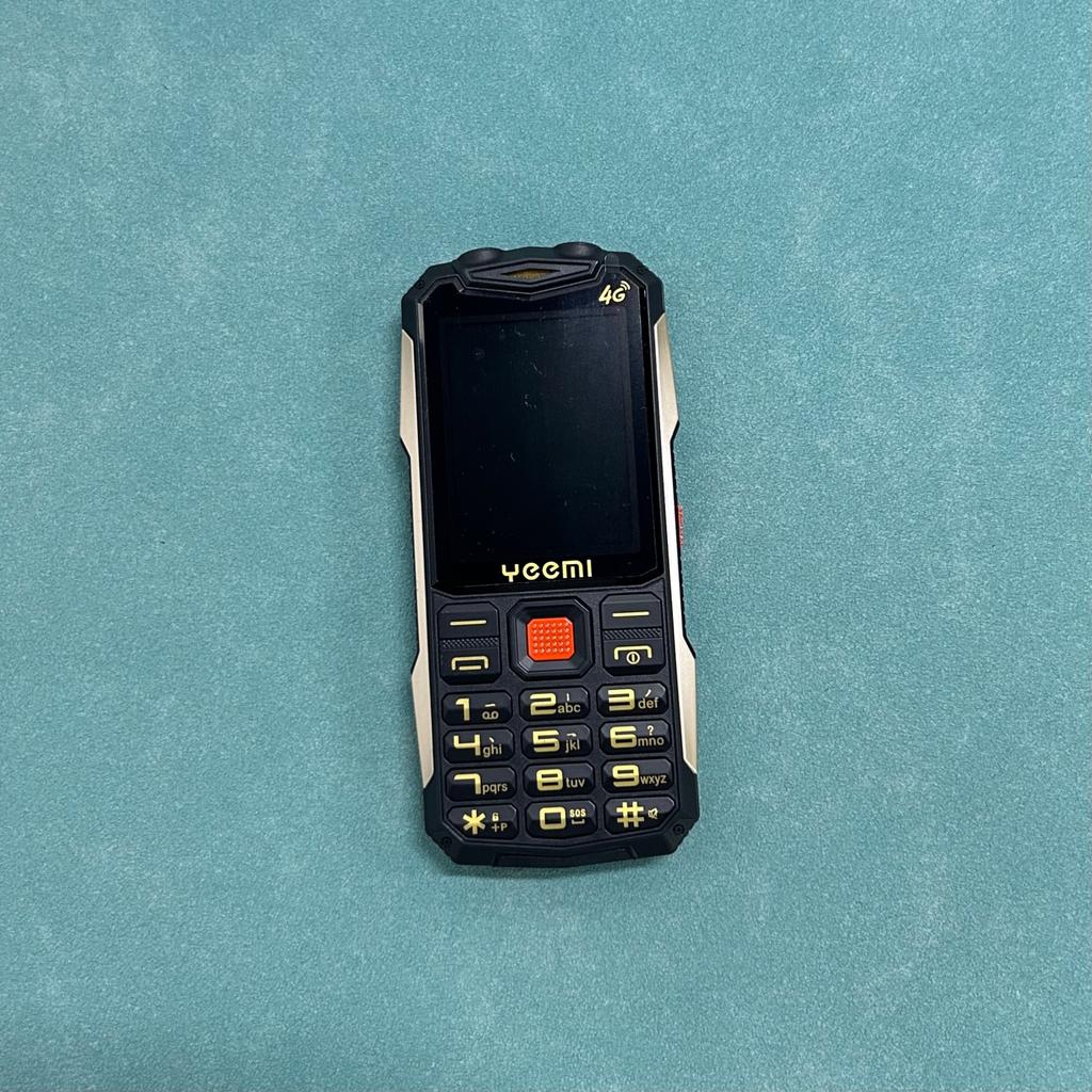Yeemi K1+ - Teléfono móvil 4G robusto con doble tarjeta SIM, linterna, teclado grande, altavoz grande, botones de función All-netcom, para personas mayores