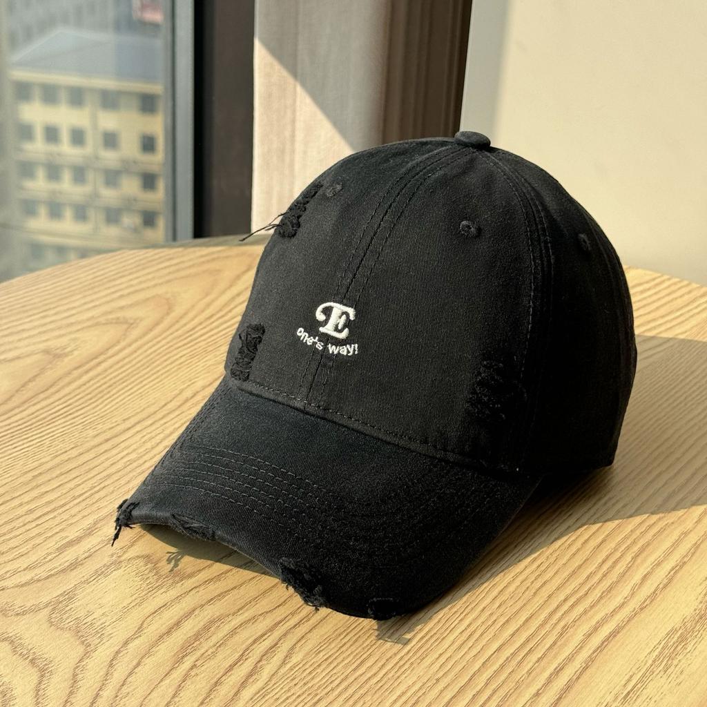 Burgundy Frayed Vintage Embroidered Baseball Cap for Couples, New Spring/summer/autumn Versatile Large-brimmed Age-reducing Cap