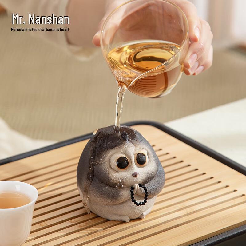 Zisha Big-Eyed Bird Tea Pet Ornament