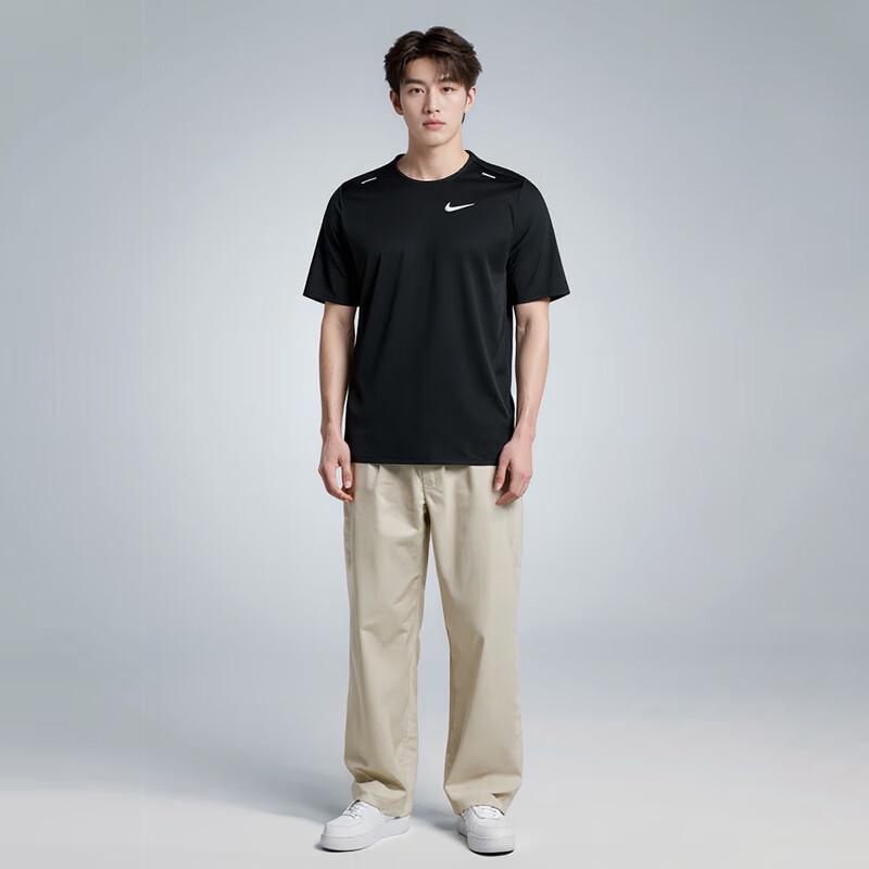 Nike Men's Short Sleeve T-Shirt