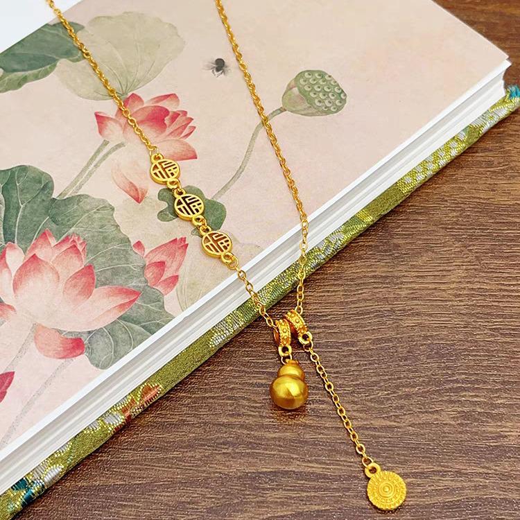 Golden Ruyi Gourd Necklace: Auspicious Fu Character Pendant Clavicle Chain - Perfect Gift for Girlfriend