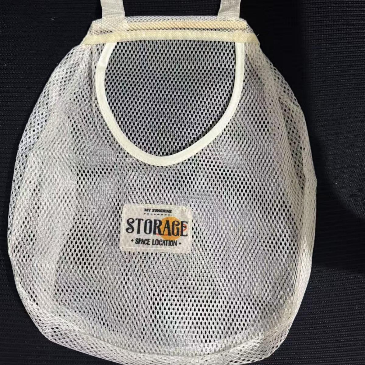 

Подвесная сумка для хранения в японском стиле для нижнего белья и носков, настенный органайзер для спальни и общежития Storage net bag грязно-белый