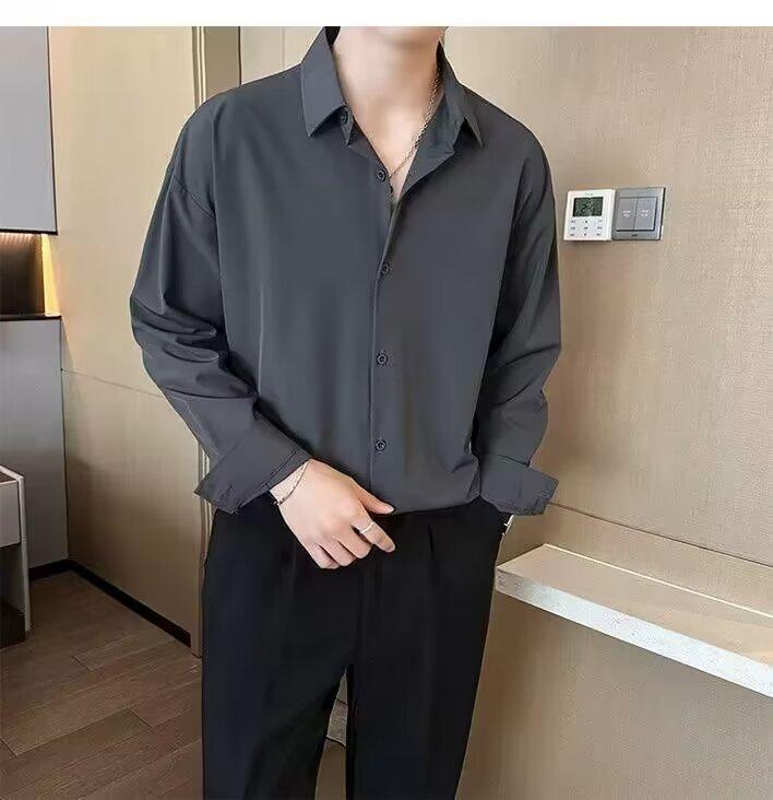 Men's Black Ice Silk Short-Sleeve Shirt, Stylish Summer Casual Loose Fit, Wrinkle-Resistant White Jacket.
