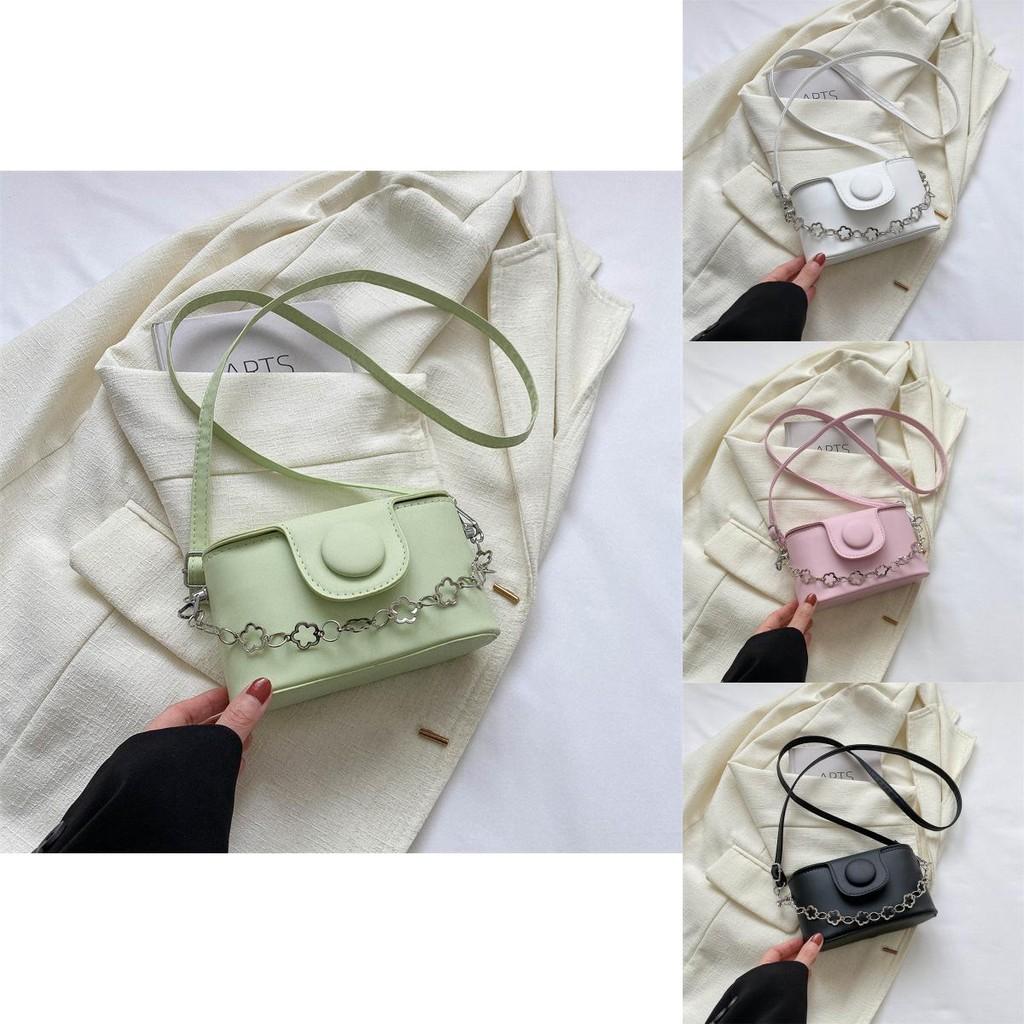 Chic And Fashionable Small Shoulder Bag For Women Perfect For Everyday Use