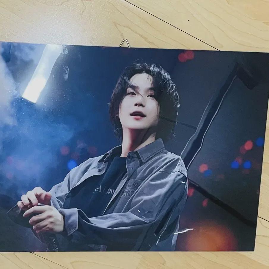 

Я хочу акриловую рамку формата А3 от Bts Sugar Shumation