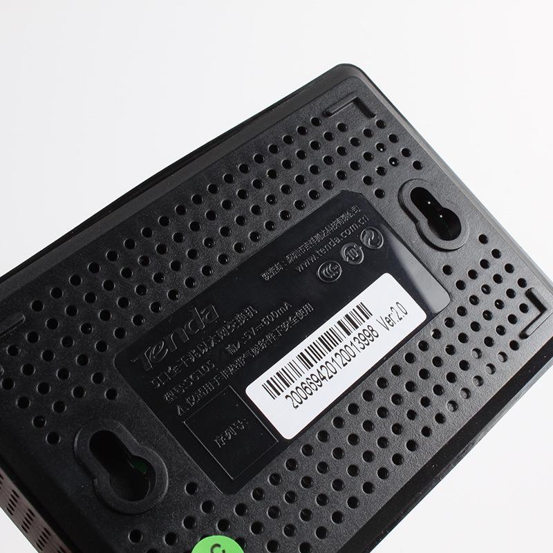 Tenda SG105 5-Port Gigabit Network Switch with IP55 Protection