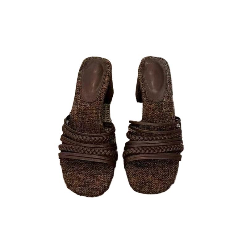 Módní Nové Venkovní Koťátkové Podpatky Moderní Pantofle Ženy Retro Pletené Jednopáskové Pantofle Ženy Ležérní Peep Toe Plážové Šaty Pantofle Ženy