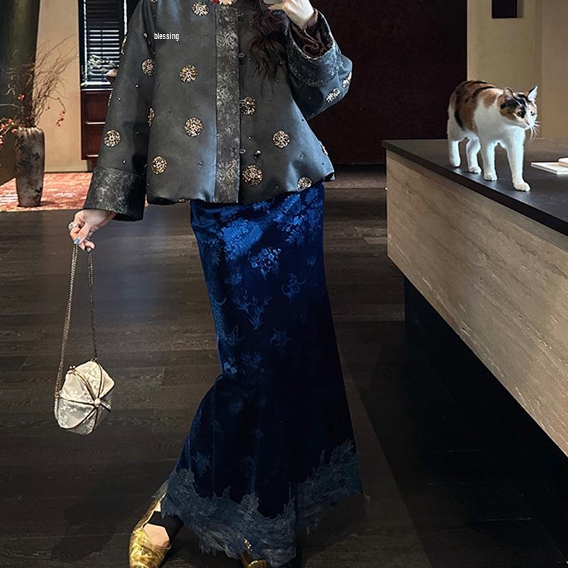 

A Dream Embossed Velvet Lace Patchwork Mermaid Midi Skirt - Winter 2026 Fashion Medium коричневий/каштановий