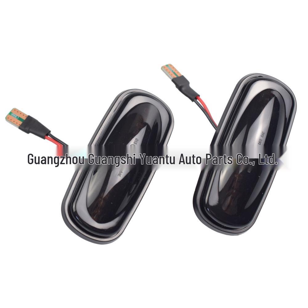 

LED Dynamic Turn Signal Side Marker Light for Land Rover Discovery 2, Defender, and Freelander