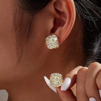 Vintage Light Luxury Bright Zircon Stud Earrings for Women Exquisite Design for Daily Wear Holiday Party Wedding Zircon Gifts