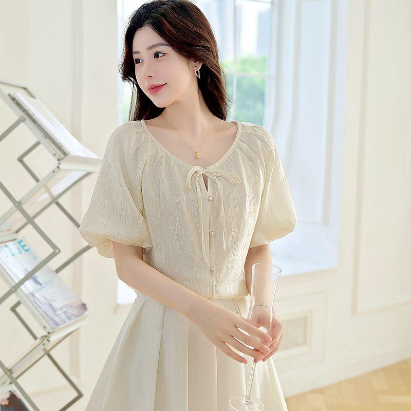 

Work Clothing Summer K-style Bubble Raglan Sleeve Shirt Beige round Neck Lace-up Single-Breasted Gentle French Shirt Women Apricot color(Figure) 2XL