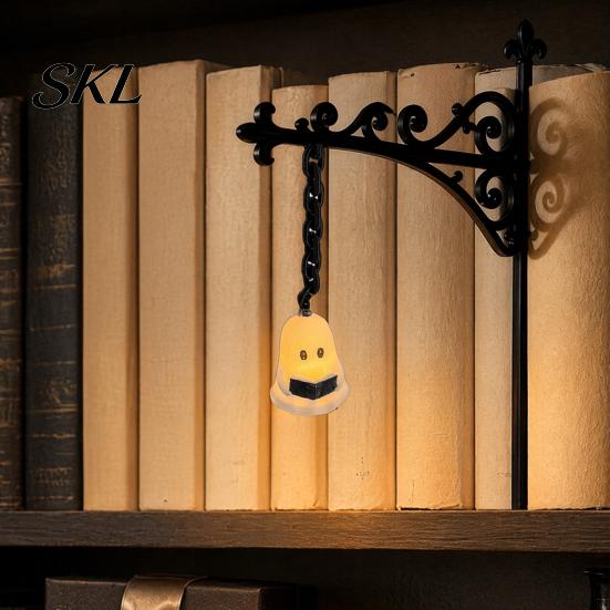 Kompakte Arbeitszimmerlampe 3D-gedruckte Geister-Bücherregal-Lampe, Warme LED-Bibliothekslampe mit Vintage-Straßen-Kleiner Leseecken-Silhouette, Dekorativ