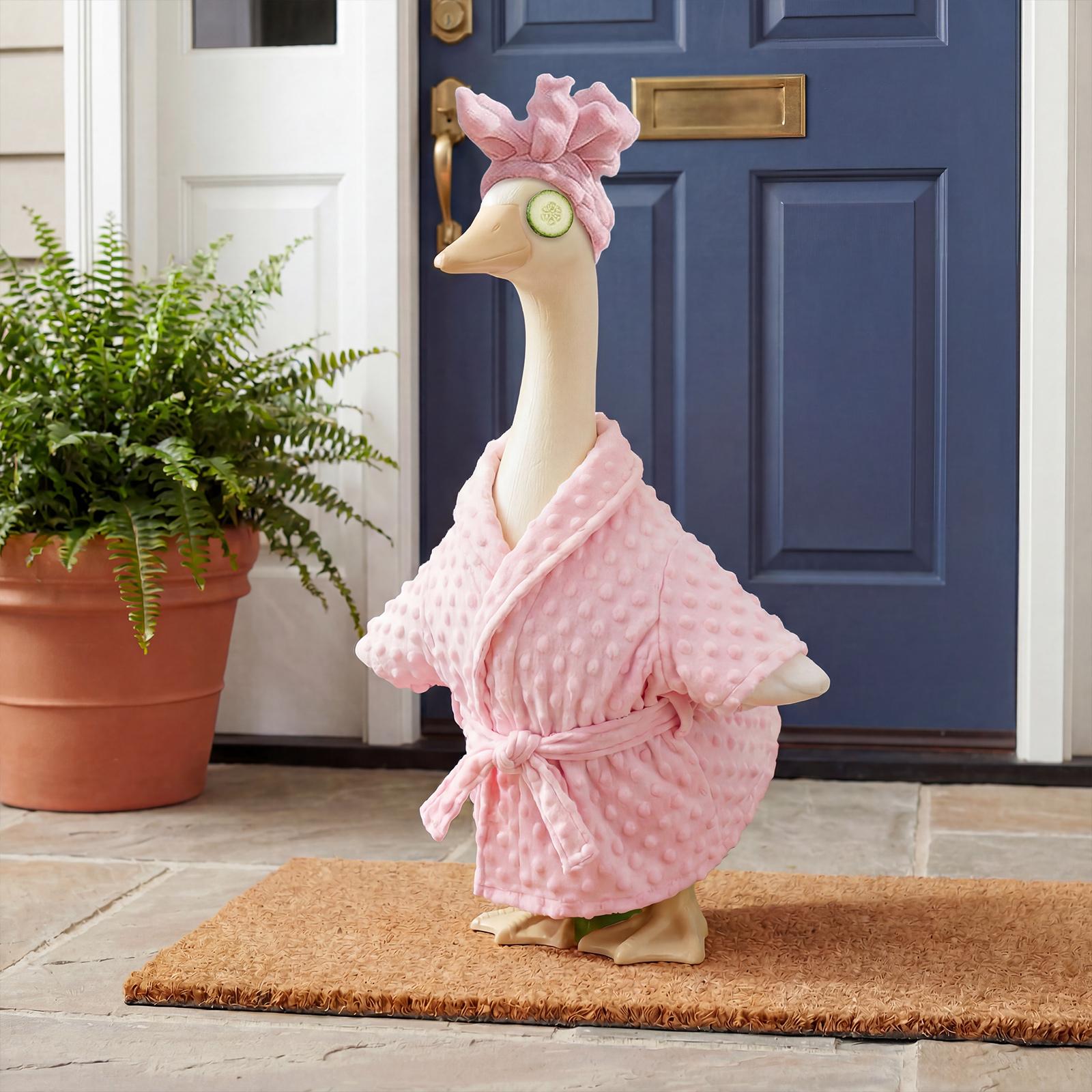 

Porch Goose Outfit Goose Statue Clothes Bathrobe Cute Funny Lawn Cement Goose Costume for Patio Yard Garden Statue Decor розовый