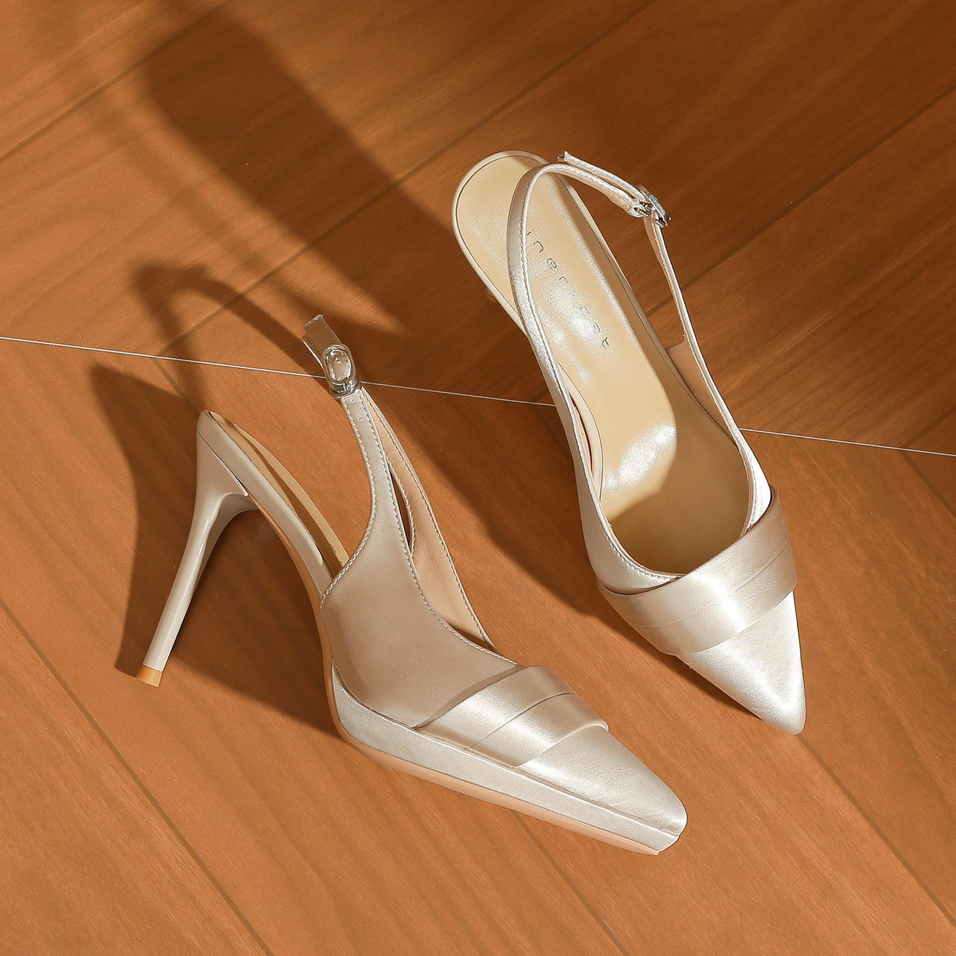 

10631 [sheepskin] high heels women s thin heels 2025 new bag head empty sandals pointed waterproof table single shoes 34