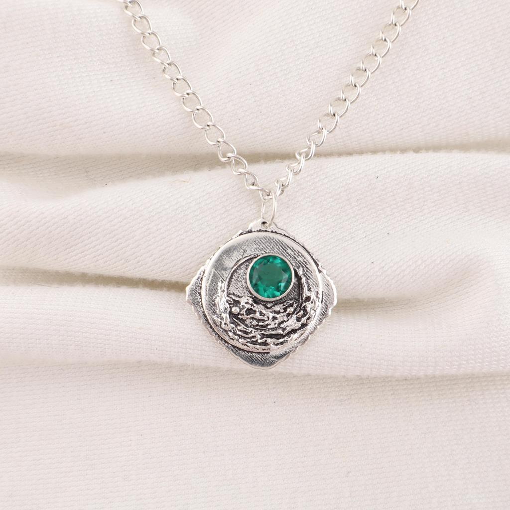 Green Emerald Gemstone Pendant Jewelry, Handmade Gorgeous Silver Pendant , 925 Sterling Silver Jewelry For Wedding Gift