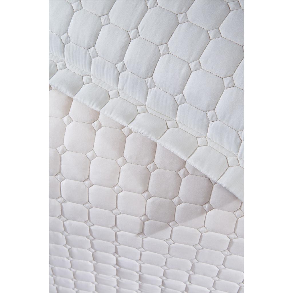 Esiva Double Bed Cover Cream