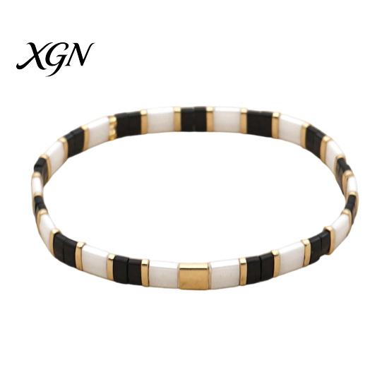 Elastic Stackable Wrist Jewelry Flat Beaded Stretch Bracelets for Women, Bohemian Friendship Bead Bracelets, Simple Layering Bracelet Set Boho