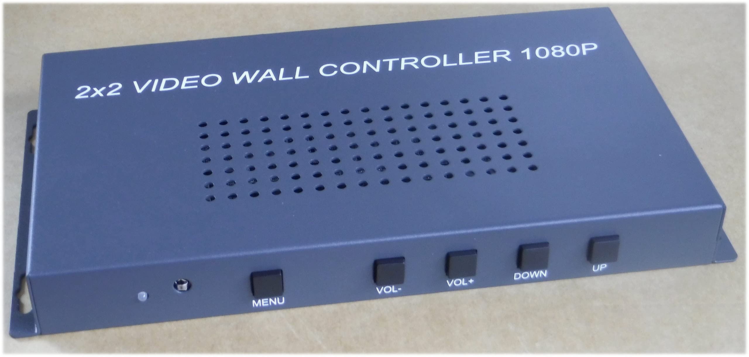 

Video Wall Controller with HDMI 2K Input, USB Playback, 4 Outputs, Rotating Bezel, Compact and Quiet [beTVW2x2RB]