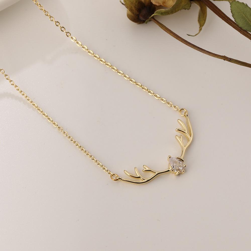 Stylish Little Fragrant Deer Antlers and A Deer with You Necklace, Small and Fresh Valentine’s Day Gift for Your Girlfriend