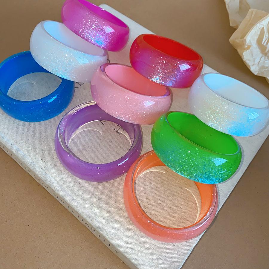 2026 Summer Fashion Shining Colored Geometry Resin Bracelet For Women Charm Personalized Vacation Aesthetic Jewelry Accessories