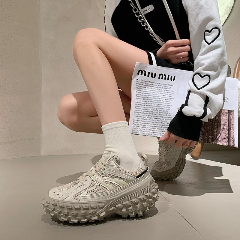 2025 spring and summer new durian sole dad shoes women's mesh feet small thick sole breathable versatile casual sports shoes