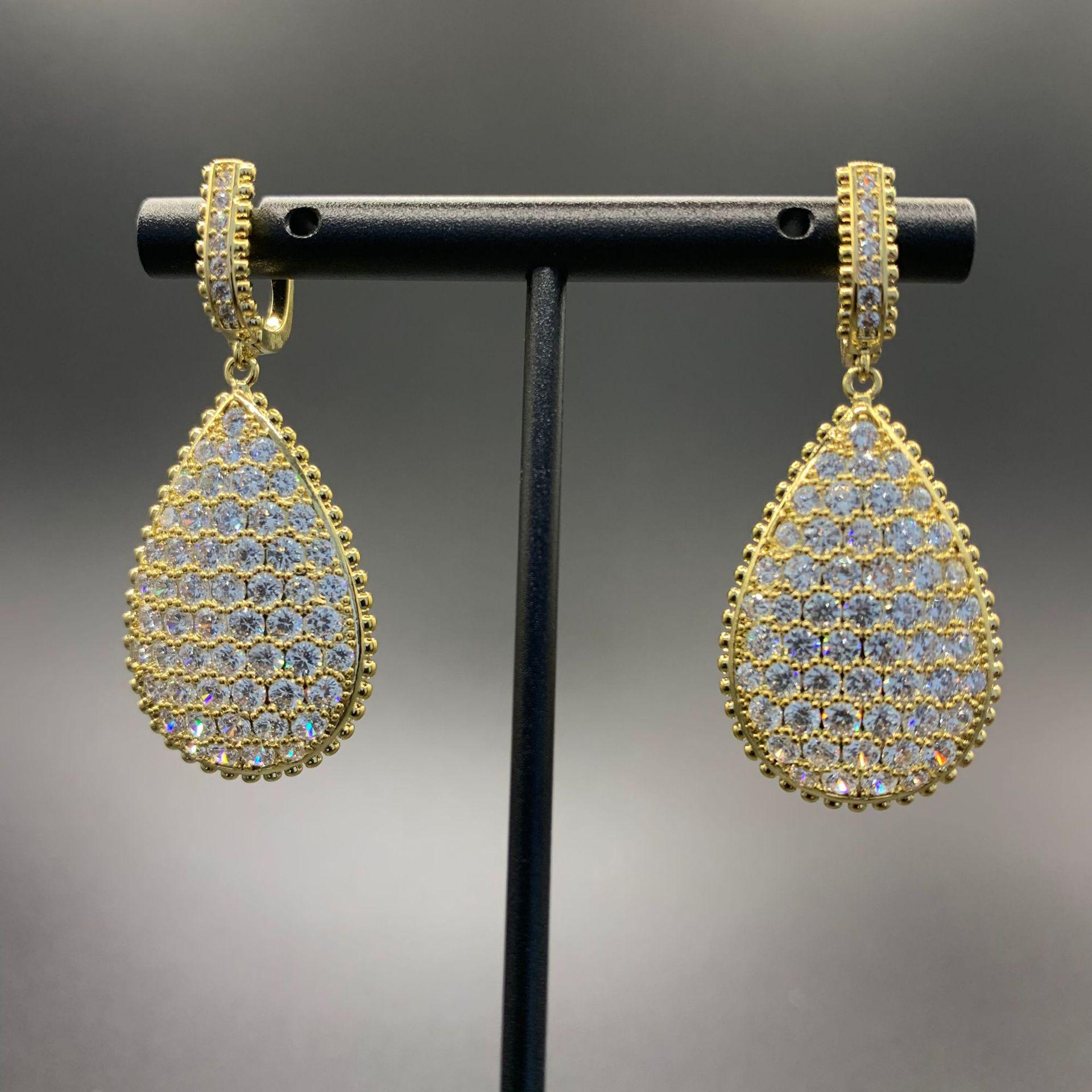 

Элегантные серьги-подвески в виде капли из циркония - Модный, высококлассный летний стиль