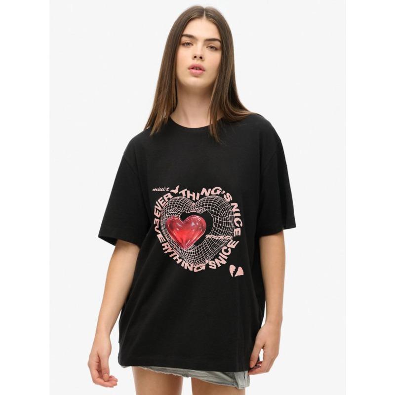 Oversize Women's Short-Sleeve T-Shirt with 3D Red Heart, Grid Pattern and "EVERYTHING'S NICE" Text Print