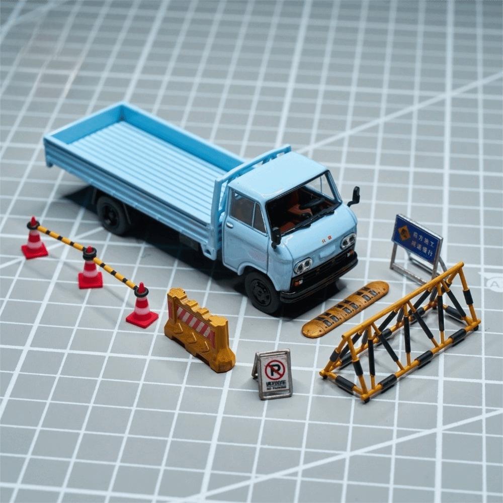1/64 Scale Resin Model Traffic Barriers Scene Figurine Model Collection Miniature Scene Model