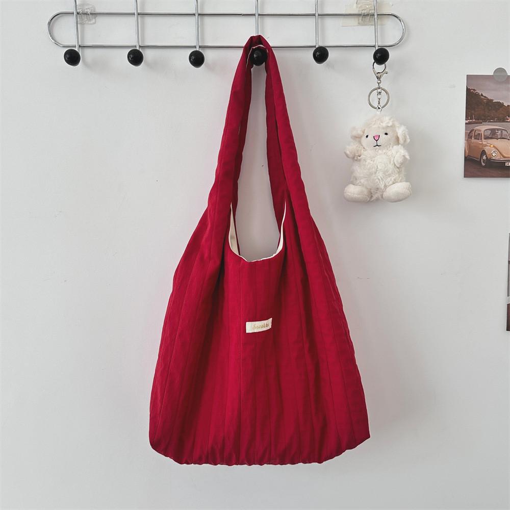 

Trendy And Spacious Women s Shoulder Bag In Multiple Colors Ideal For Any Season бордовий